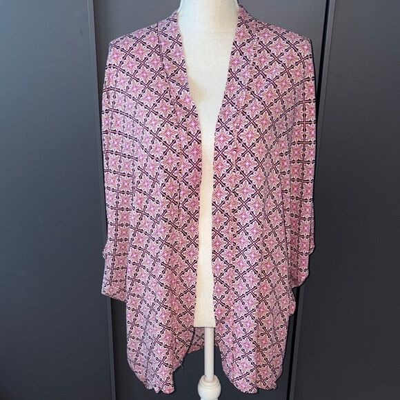 Victoria’s Secret Pink Patterned Open Front coverup kimono - Picture 1 of 2